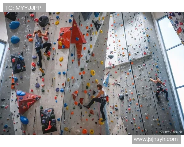 南京攀岩队灵活性对比分析及其对训练效果的影响探讨 南京攀岩队灵活性对比分析及其对训练效果的影响探讨