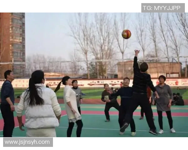 杭州足球队团队协作探讨：如何通过默契配合提升比赛表现与胜率