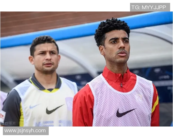 西安足球队近期表现引发热议球迷对状态和战术展开激烈讨论 西安足球队近期表现引发热议球迷对状态和战术展开激烈讨论