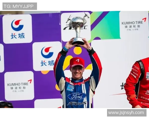 朗福特城主场迎战布雷力争三分展现球队实力与斗志